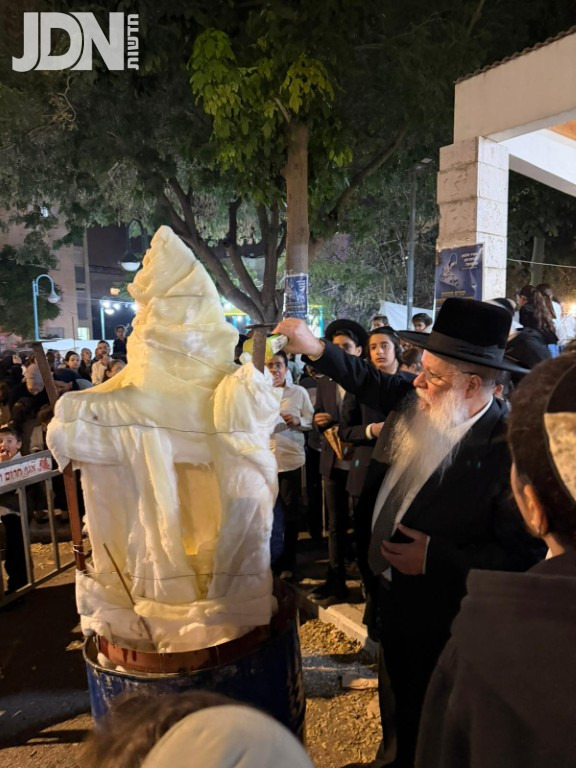 אלעד הגר''מ מלכא נשיא מוסדות אור המלך ל''ג בעומר (1)