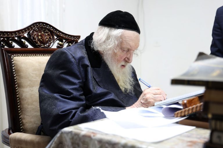 בכתיבת תשובה הלכתית