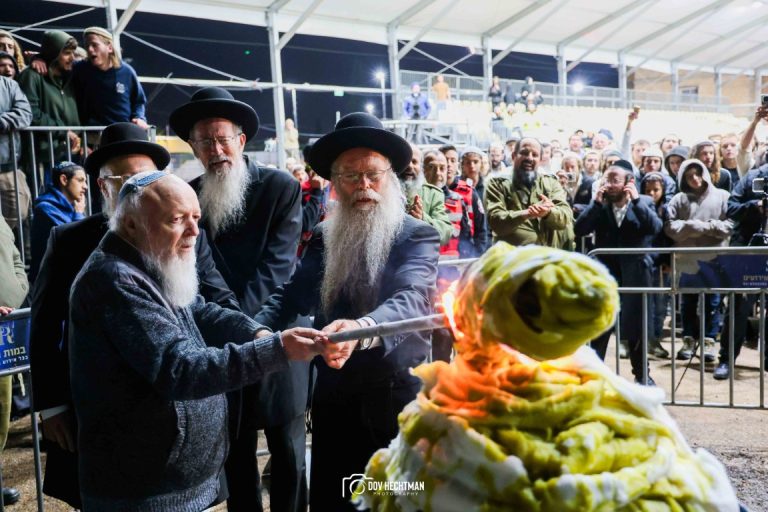 הדלקה המרכזית של הציונות הדתית במתחם בני עקיבא צילום דוב בער הכטמן (50)