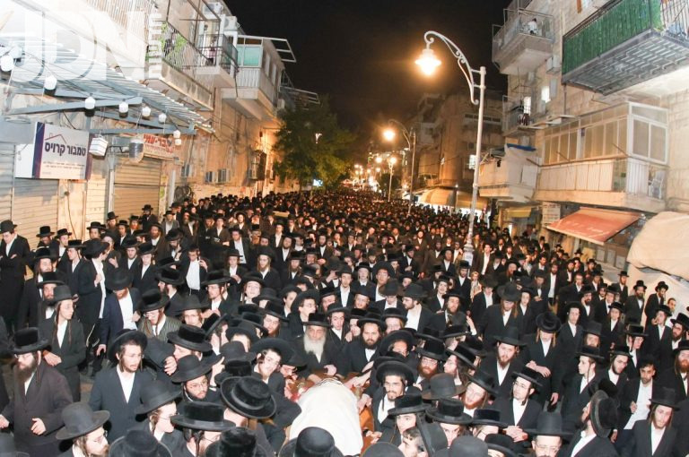 הלווית רבי דוד שמידל צילום דוד ארזני (37)
