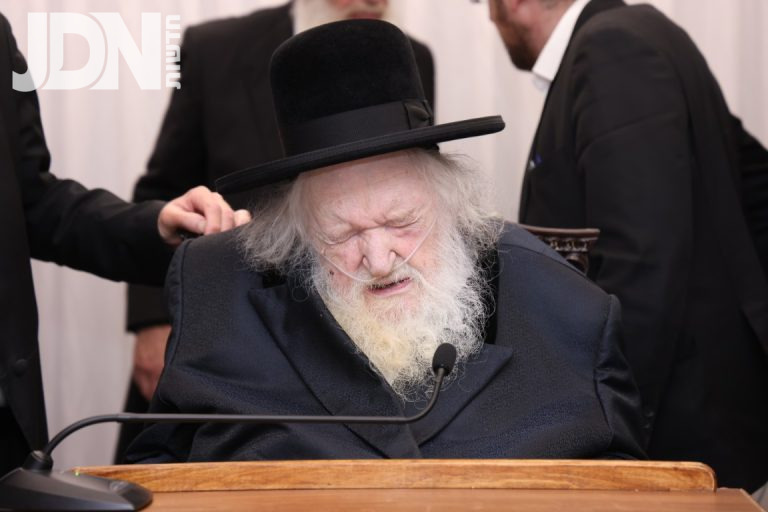 ילדי החלאקה של תולדות אהרן אצל מרן פוסק הדור (1)