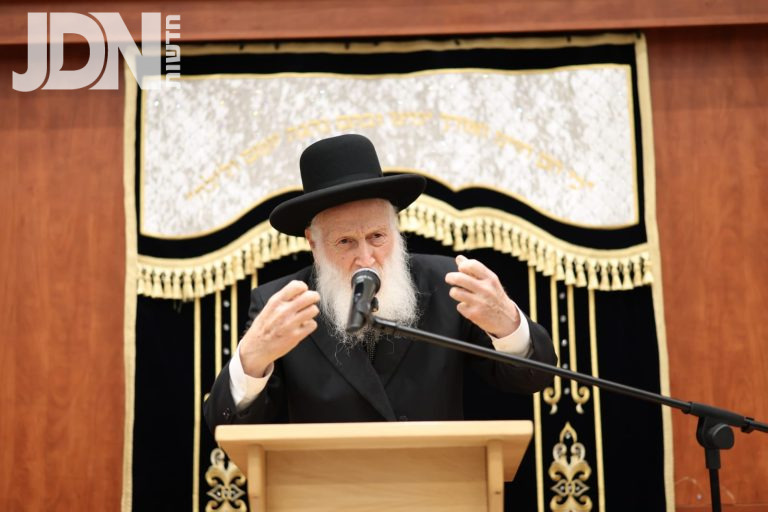 ישיבת אהל תורה מעמד מתן תורה (9)
