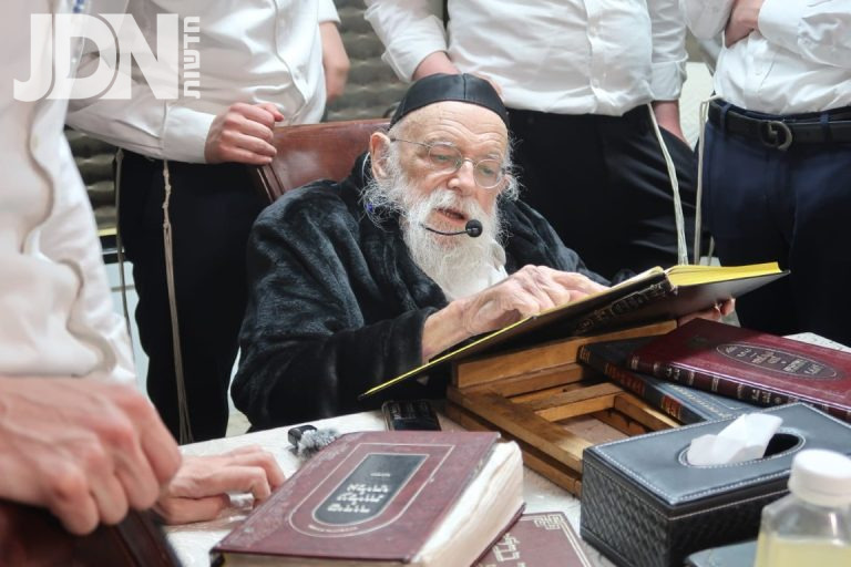 מאה ועשר שנים לפטירת רבה של 'קוסובה', נכדו האחרון מסר שיעור לזכרו (7)