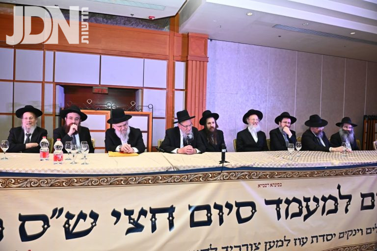 סיום חצי שס משניות בחברת המשניות מבקשי תורה משנת יהודה צילום שוקי לרר (2)