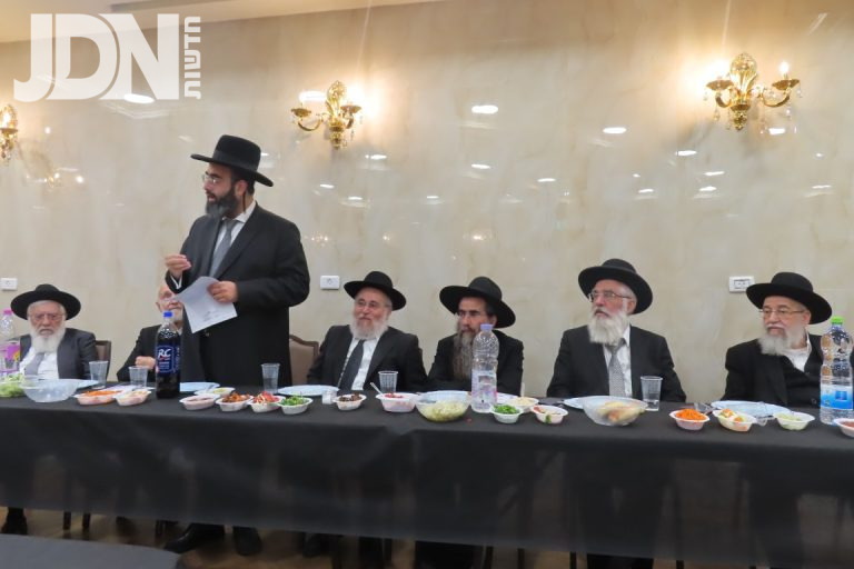 עצרת לזכרו של ר' חפץ רחמים רב ביהמ''ד 'משה אמת' בב''ב צילום ש.פ