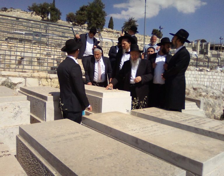 פ''ז שנים להילולת כף החיים רבי יעקב חיים סופר עלה לקברו צילום מגיד דבריו ליעקב