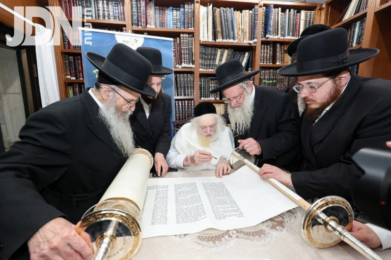 פרקל כתיבת אותיתו (32)