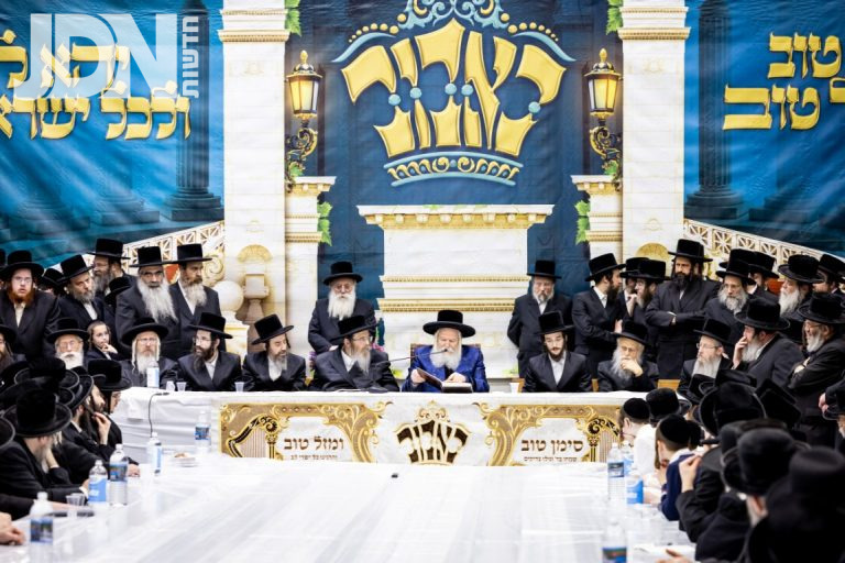 תנאים וברכת לחיים אצל נכדת האדמו''ר מבאבוב (25)