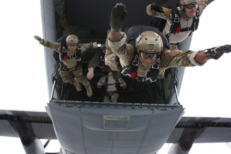 1280px-Sailors_conduct_free_fall_training