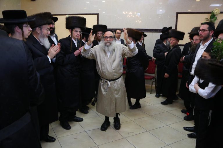 ULTRA ORTHODOX JEWISH RABINOVICH WEDDING