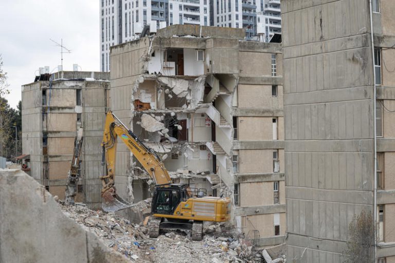 MIDEAST ISRAEL CONSTRUCTION