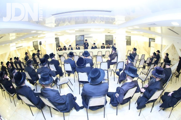 בריסק פינת מכנובקא, כינוס מכנובקא בעלזא - צילום שלומי טריכטר (18)
