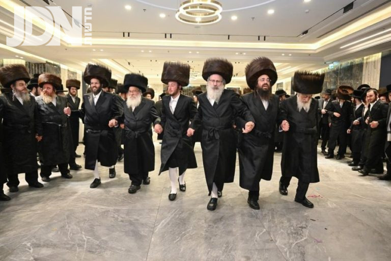 החתונה לבת העסקן הבני ברקי הרב יוסף יעקובוביץ (159)