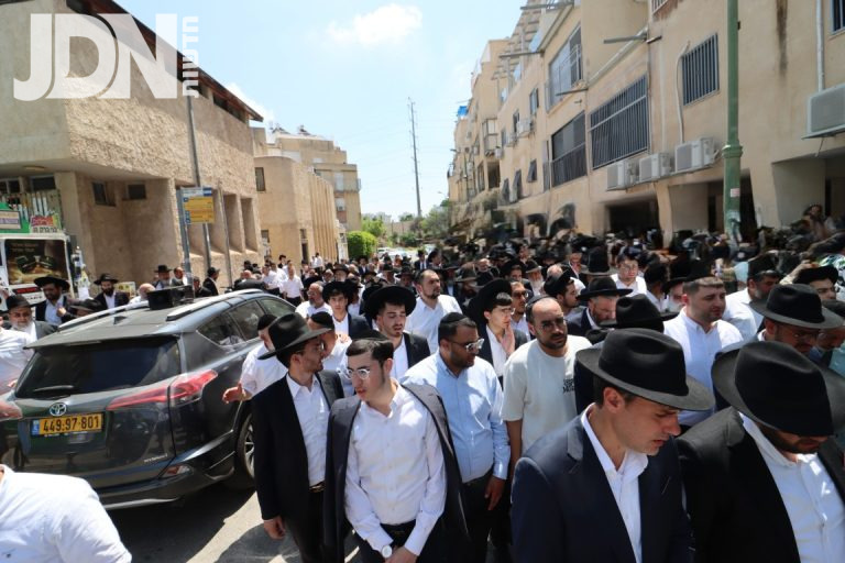 הלווית הרבנית צרף צילום יצחק ורדי (8)
