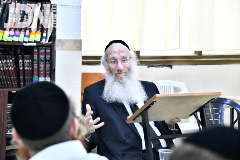 הרב דינר בשיחה בכולל רמת אהרון צילום שוקי לרר (8)