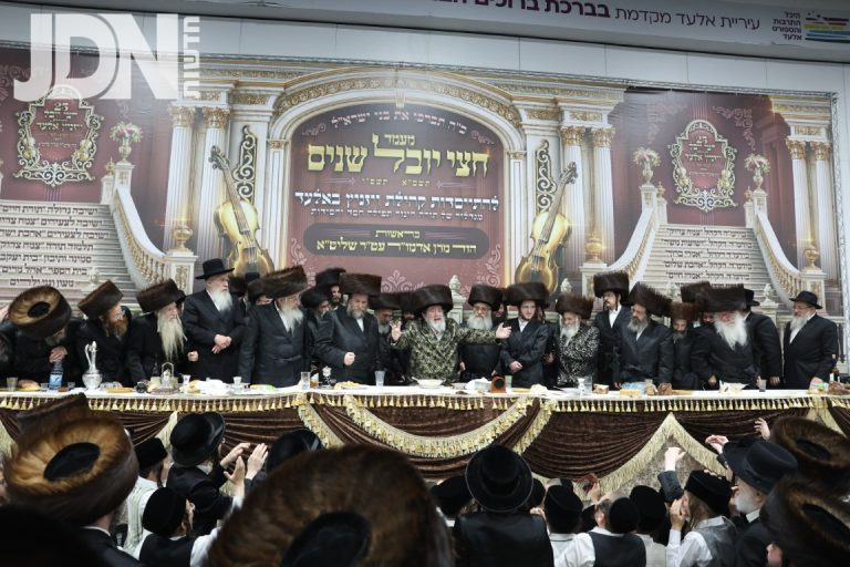 ויז'ניץ אלעד שבע ברכות (36)