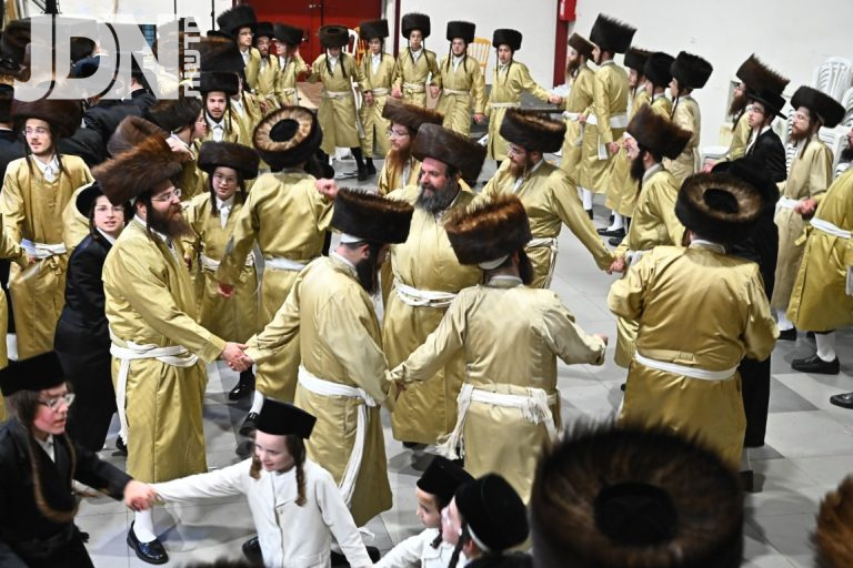 חתונה תולדות צאנז מקווא פינסק (26)