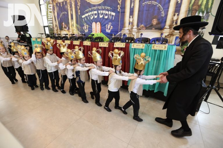מסיבת חומש בת''ת 'ריבניץ' בצפת צילום דוד כהן (2)