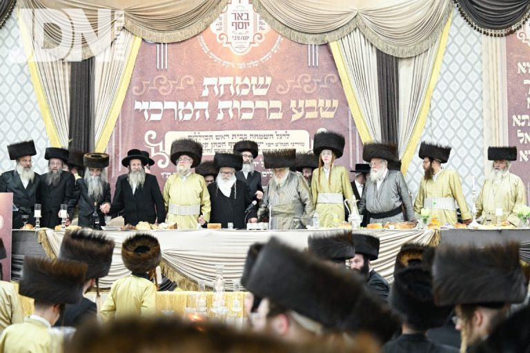 שבע הברכות המרכזי ע''י מבצר הכוללים באר יוסף לרגל שמחת החתונה של בן ראש הכולל רבי ישראל יוסף קאהן (18)