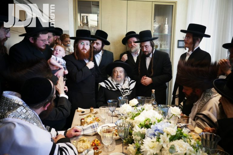 שמחת הברית לנכד הרבני הנגיד ר' שמאול הארוויץ צילום יחיאל רייכמאן (23)