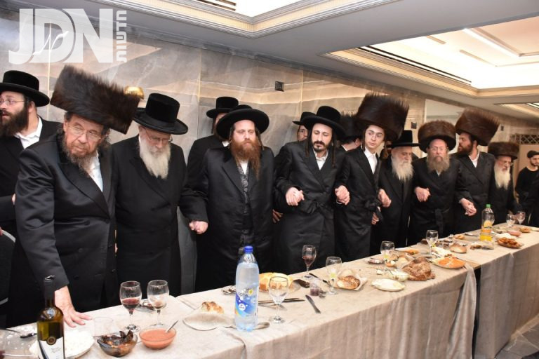 שמחת שבע ברכות לנכדת רבי משה נחשוני רב הקהילה החרדית בראשל''צ צילום יהודה פרקוביץ (48)