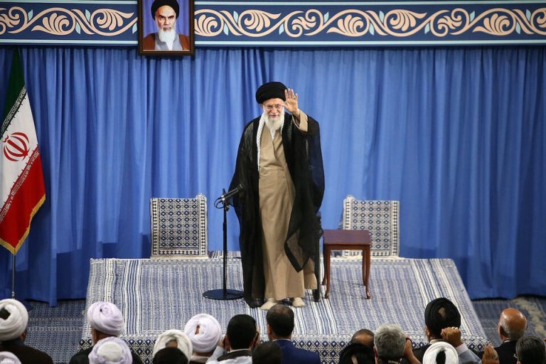 960px-Ali_Khamenei_&Hajj_authorities