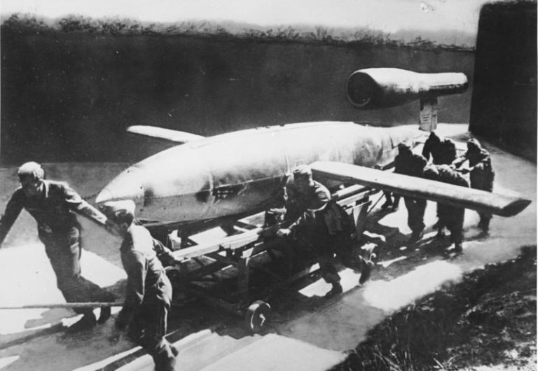 Marschflugkörper V1 vor Start
