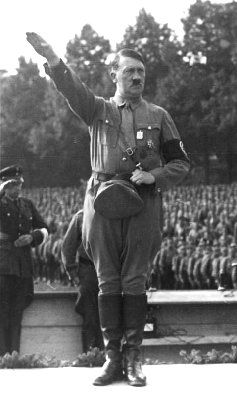 Nürnberg_Reichsparteitag_Hitler_retouched