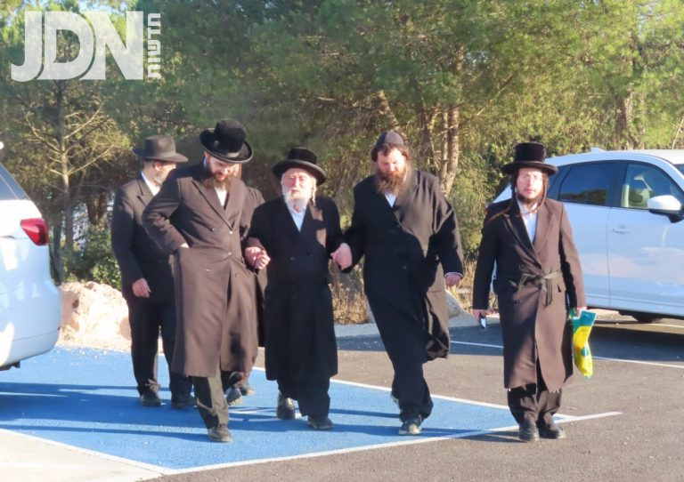 הגרי''מ ארלנגר שליט''א בהילולת הרמ''ק בצפת (5)