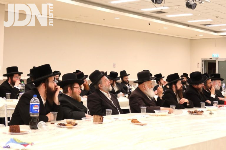 ועידת החינוך וכלכלה לאברכי חסידי שידלובצא במושב יד בנימין (6)