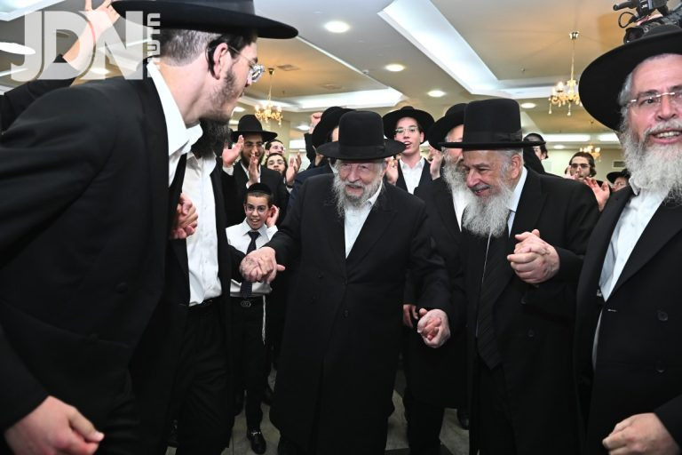 חתונת נכד הרב ישראל יצחק קלמנוביץ צילום שוקי לרר (20)