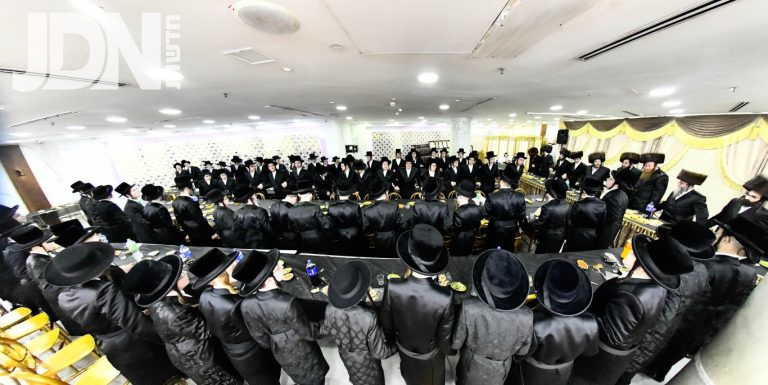 יומא טבא לרבנן מעמד סיום מסכת בבא קמא וחלוקת פרסים למצטייני ישיבת מאור התורה קוידינוב (15)