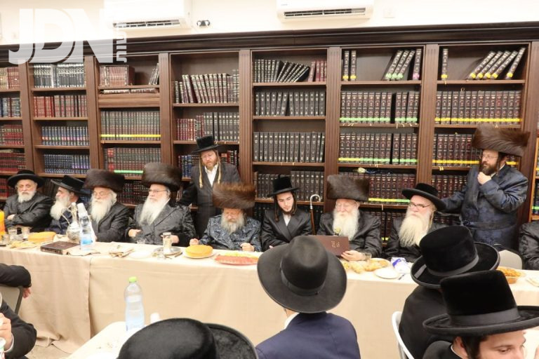 שמחת האירוסיו בבית נאדבורנא באניא- סערדעהלי צילום שימי פ
